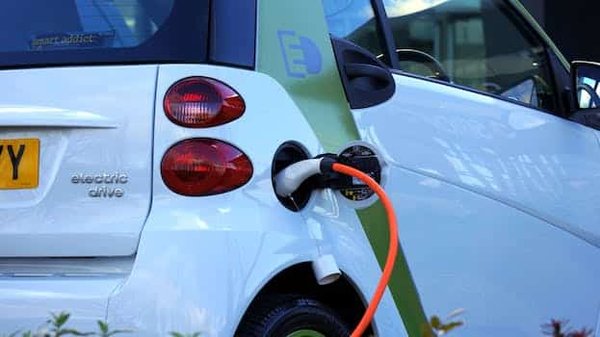 Quelles sont les avancées récentes dans la technologie des batteries pour les véhicules électriques ?
