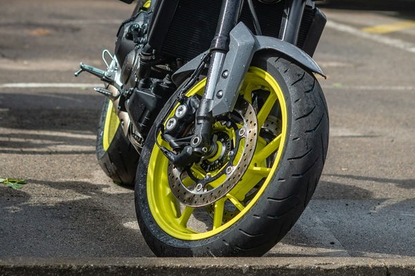 Le choix des bonnes dimensions de pneus moto